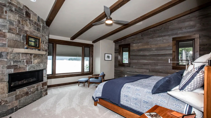 Modern-Mountain-Lake-Home_bedroom